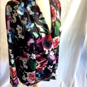 Vibrant sheen blazer - Fashion to figure Size 4